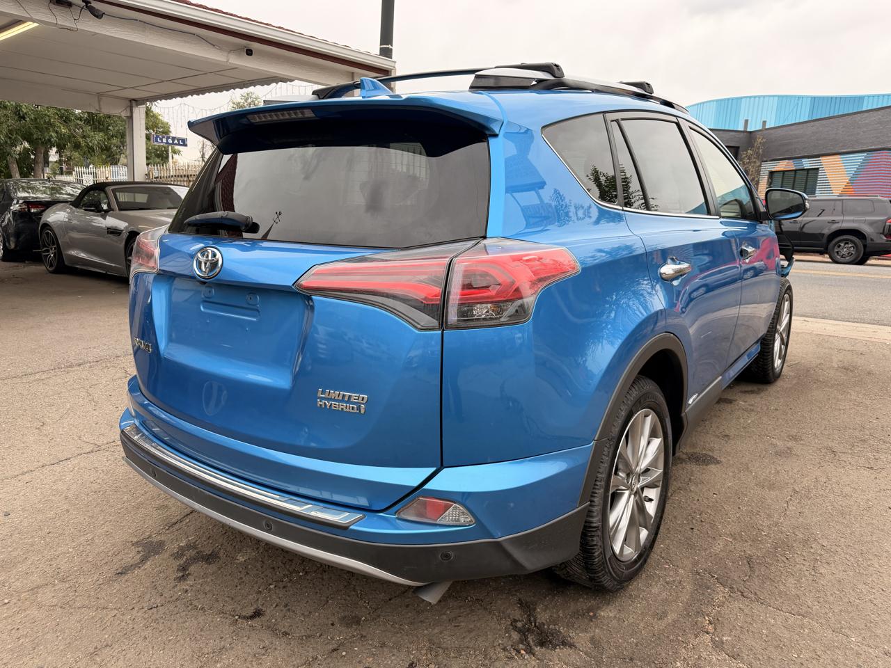 2017 Toyota RAV4 Hybrid Limited AWD (Natl)