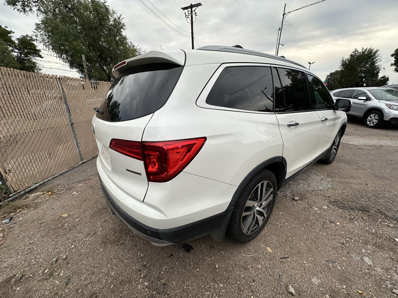 2018 Honda Pilot Touring 2WD