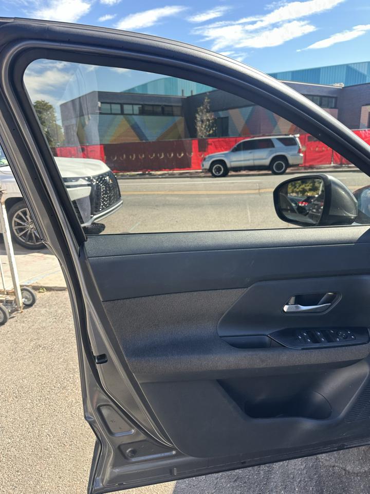 Nissan Kicks MPV photo 9