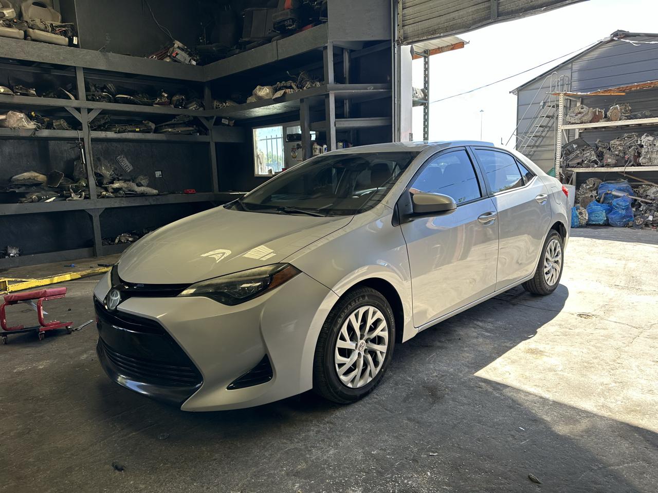 2018 Toyota Corolla XLE CVT (Natl)