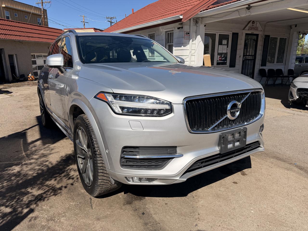 2019 Volvo XC90 T6 AWD Momentum