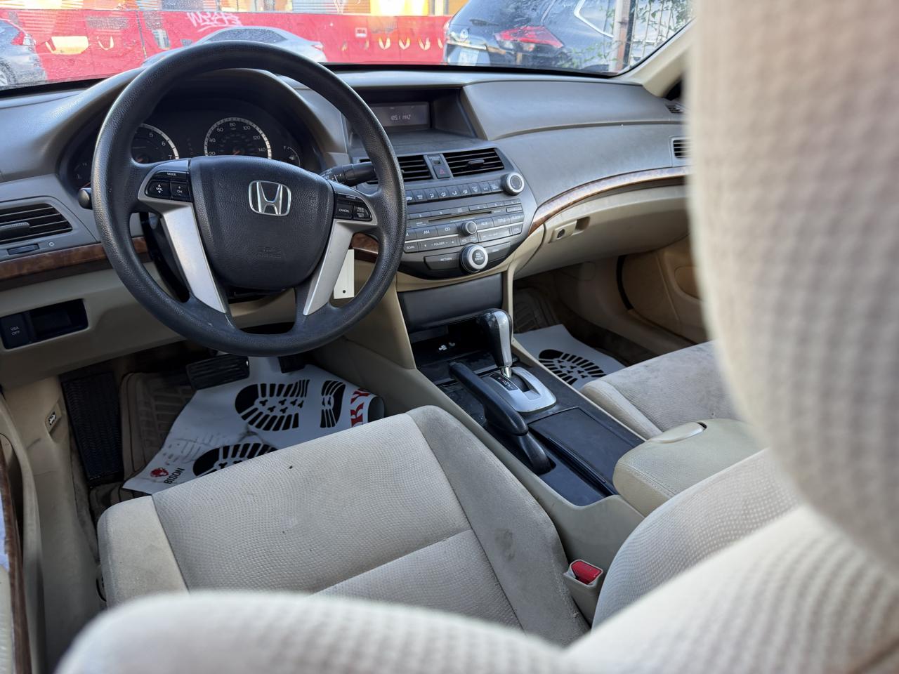 Honda Accord photo 9