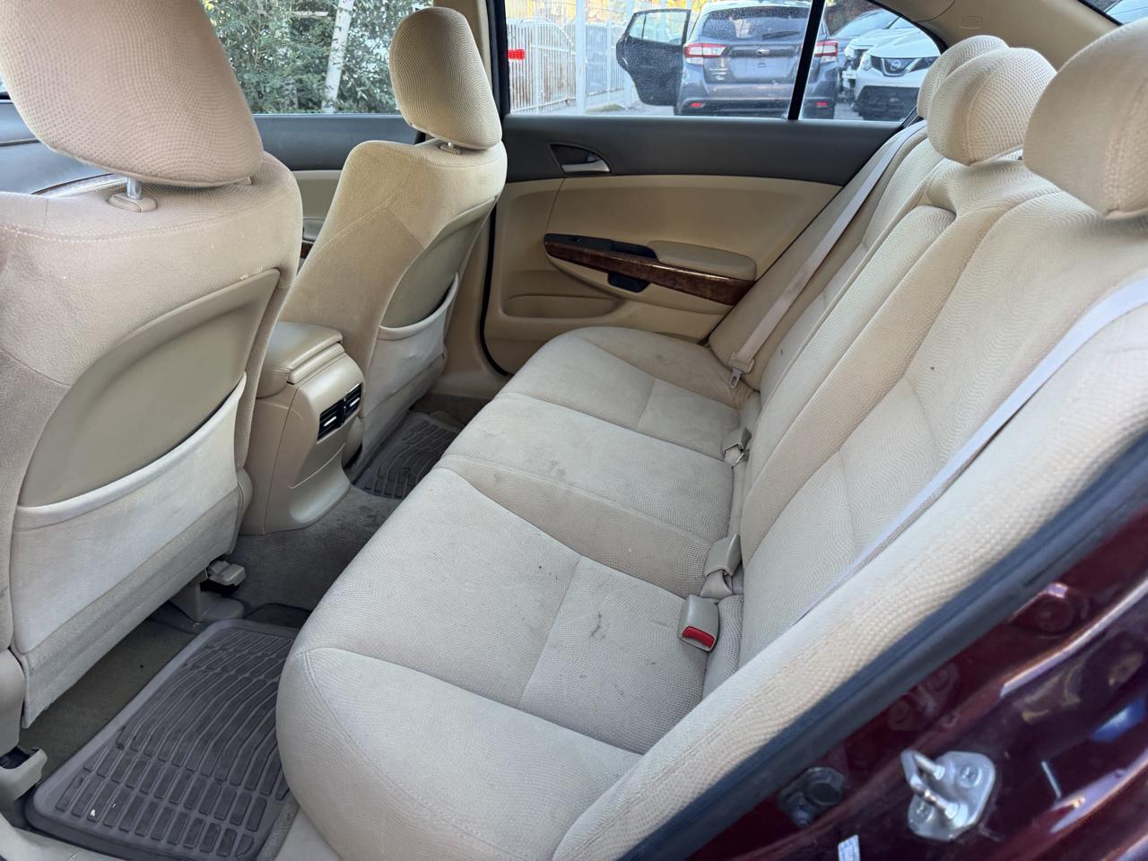 Honda Accord photo 10