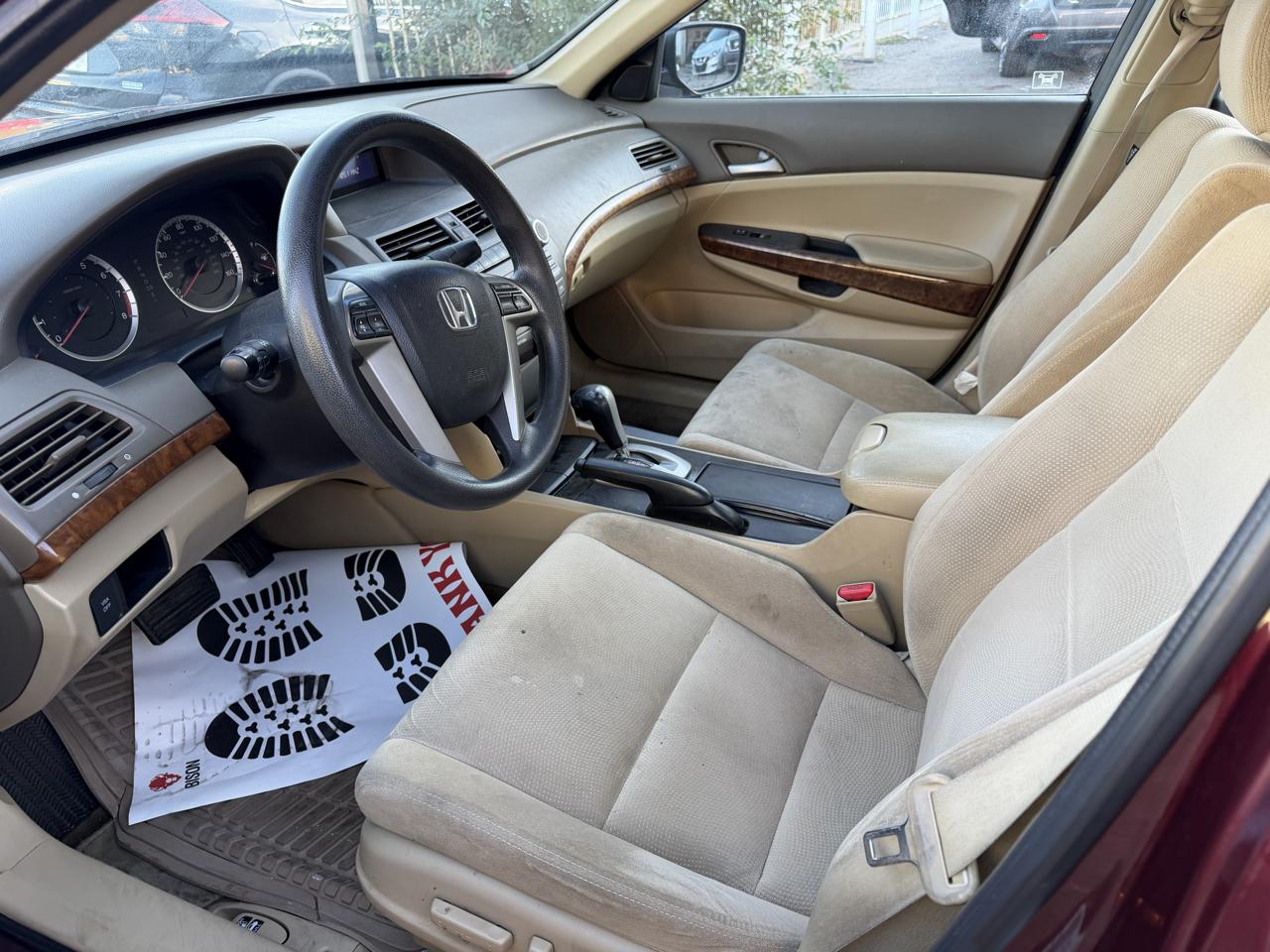 Honda Accord photo 11