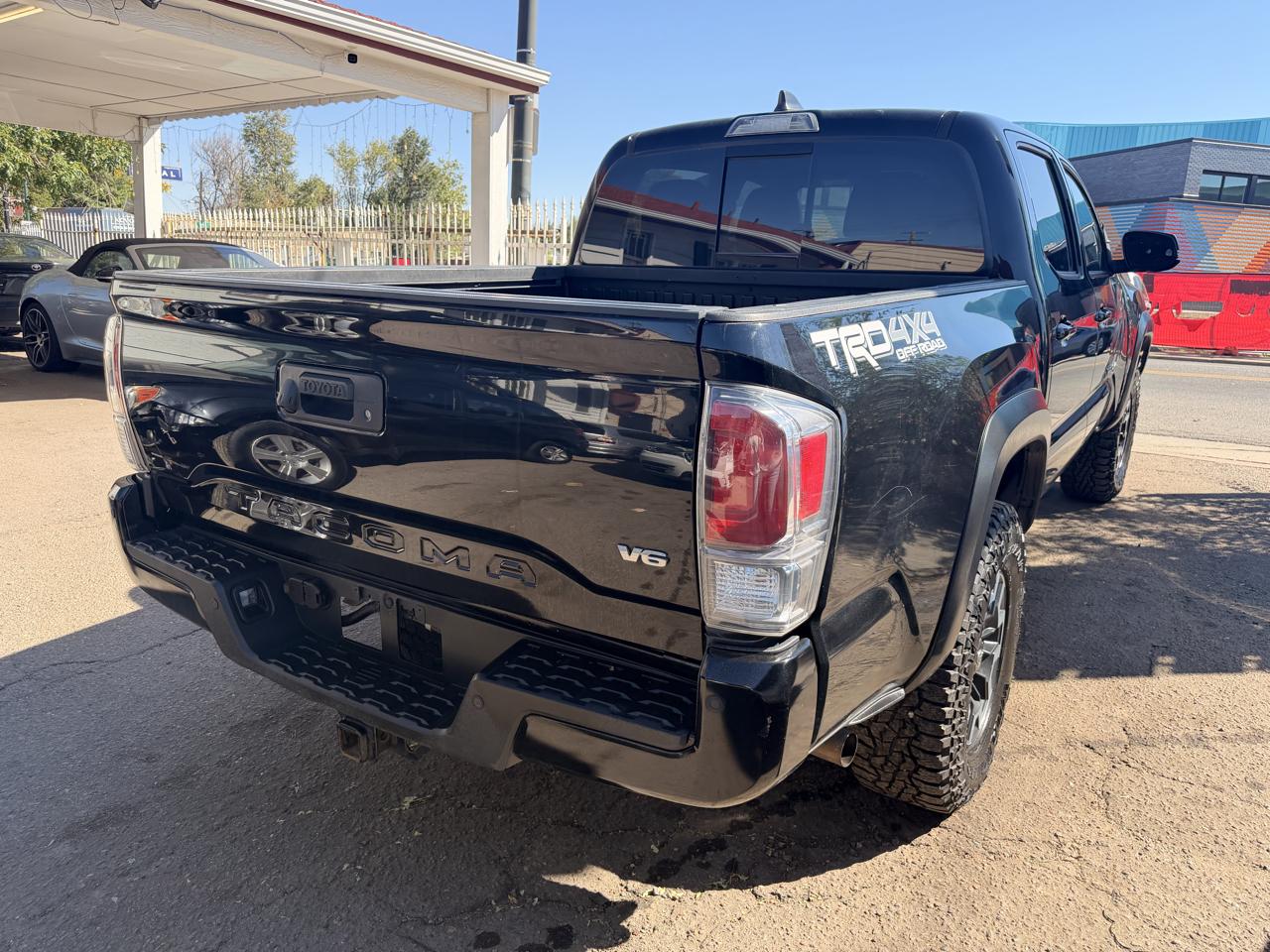 2022 Toyota Tacoma 4WD TRD Off Road Double Cab 5' Bed V6 MT (Natl)