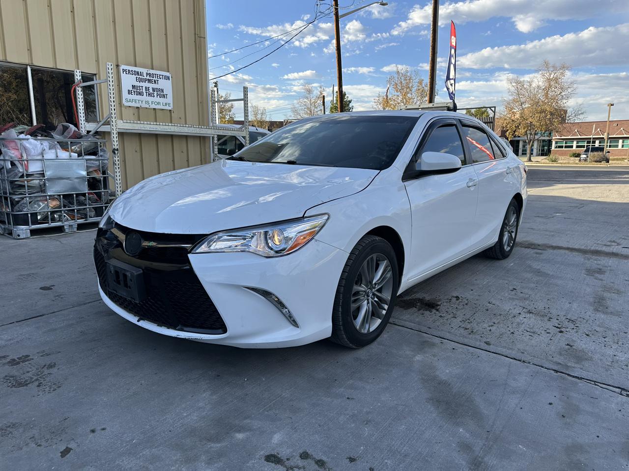 2017 Toyota Camry XLE Auto (Natl)