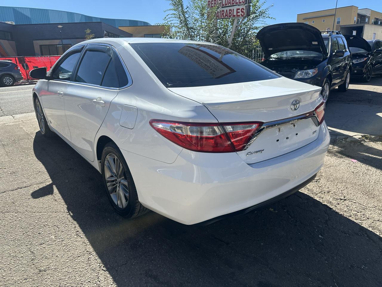 2017 Toyota Camry XLE Auto (Natl)