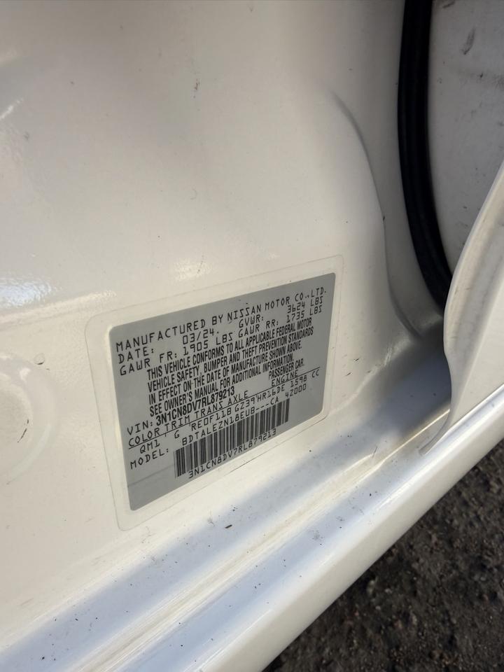Nissan Versa photo 12