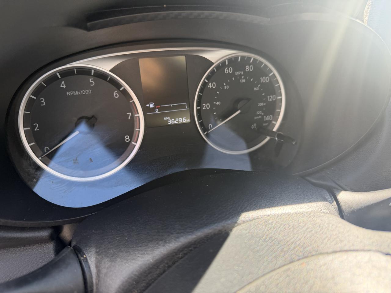 Nissan Versa photo 13