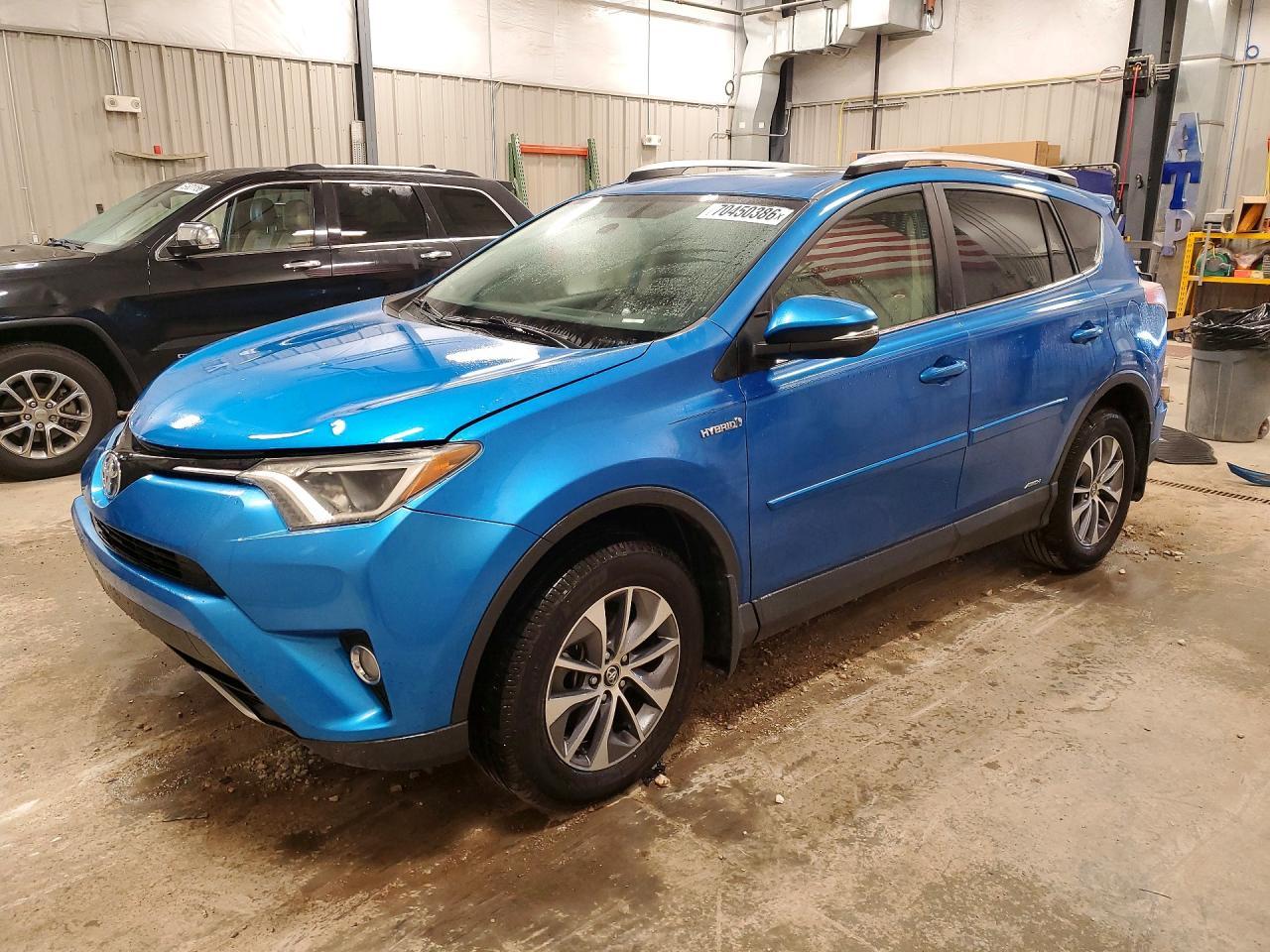 2016 Toyota RAV4 Hybrid AWD 4dr XLE (Natl)