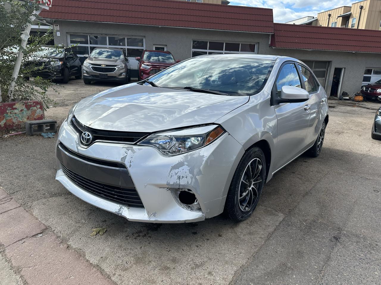 2015 Toyota Corolla 4dr Sdn CVT LE Premium (Natl)