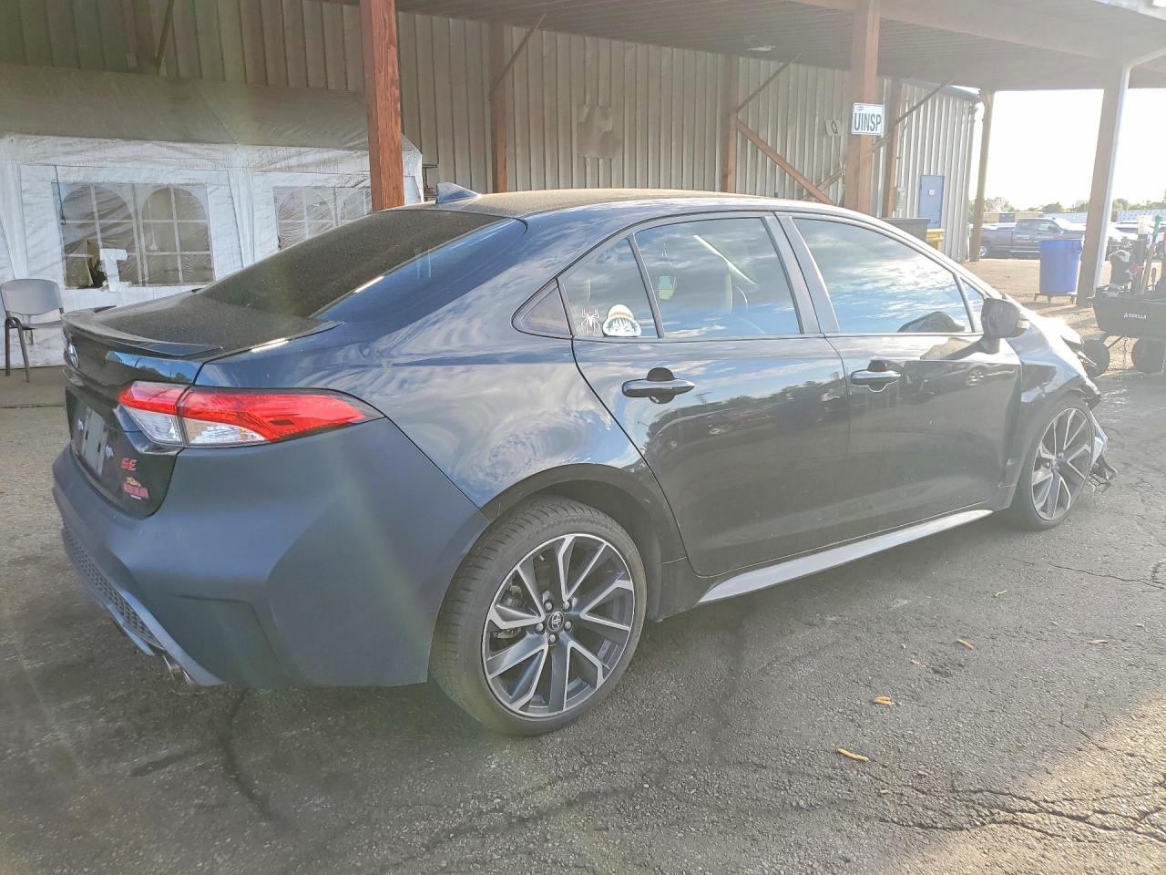 2022 Toyota Corolla SE Nightshade CVT (Natl)