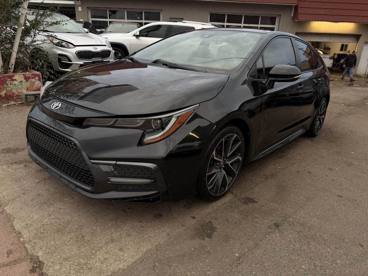 2022 Toyota Corolla SE Nightshade CVT (Natl)