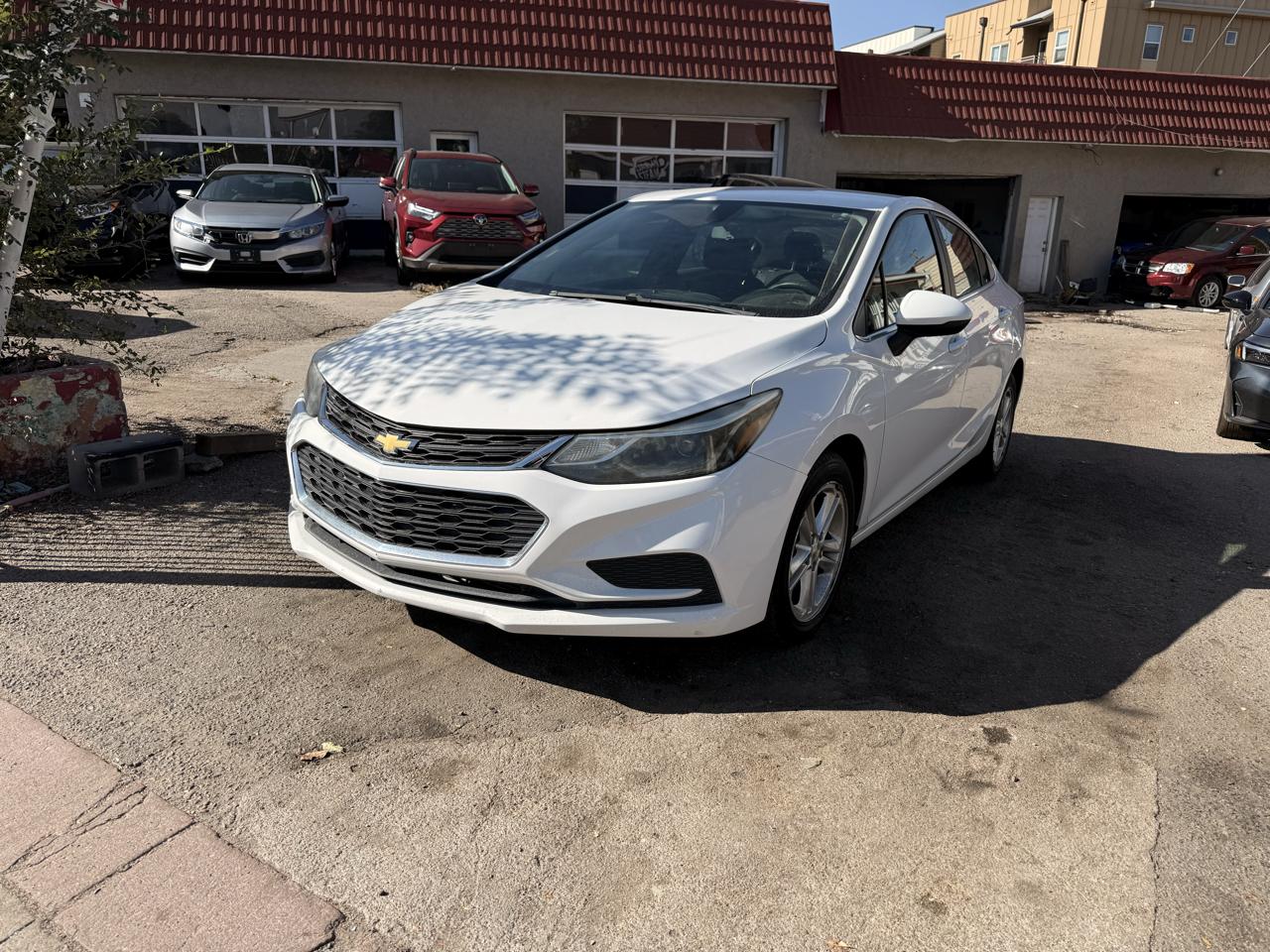 2017 Chevrolet Cruze 4dr Sdn 1.4L LT w/1SD