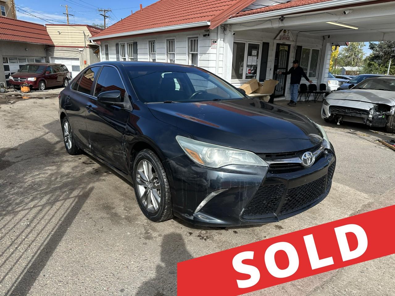 2015 Toyota Camry 4dr Sdn I4 Auto XLE (Natl)