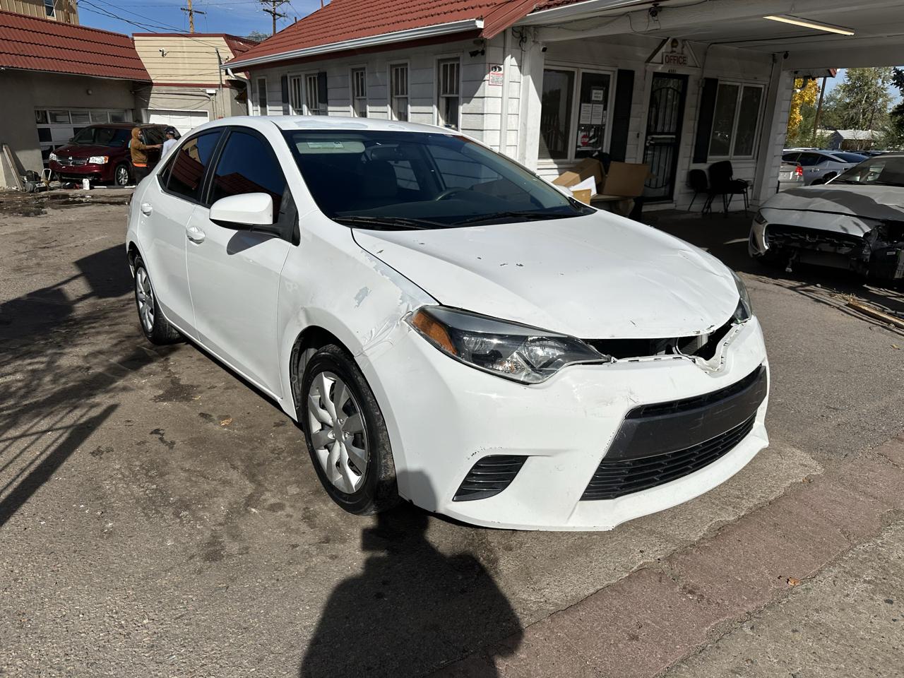 2015 Toyota Corolla 4dr Sdn CVT LE Premium (Natl)