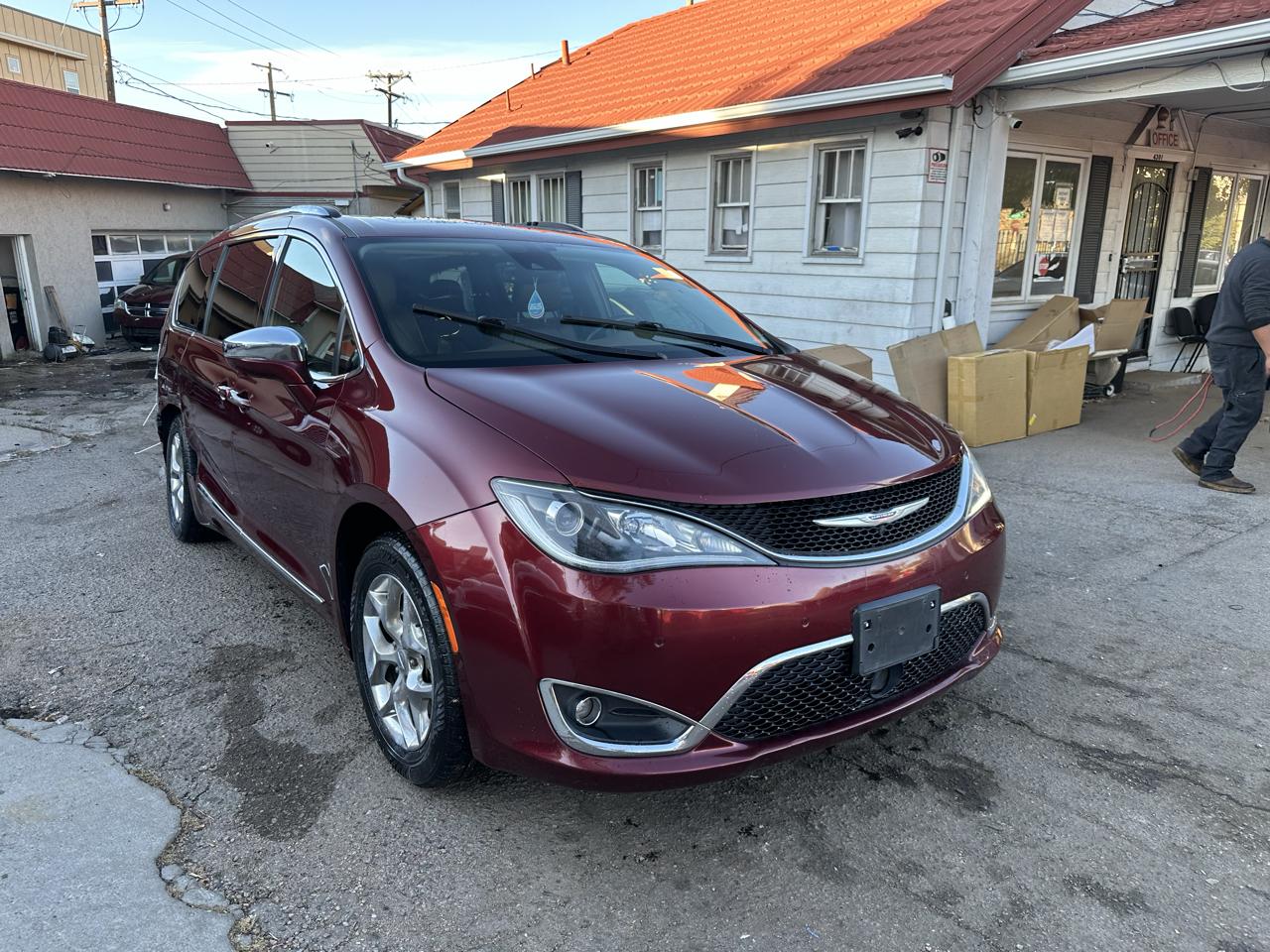 2019 Chrysler Pacifica Limited FWD