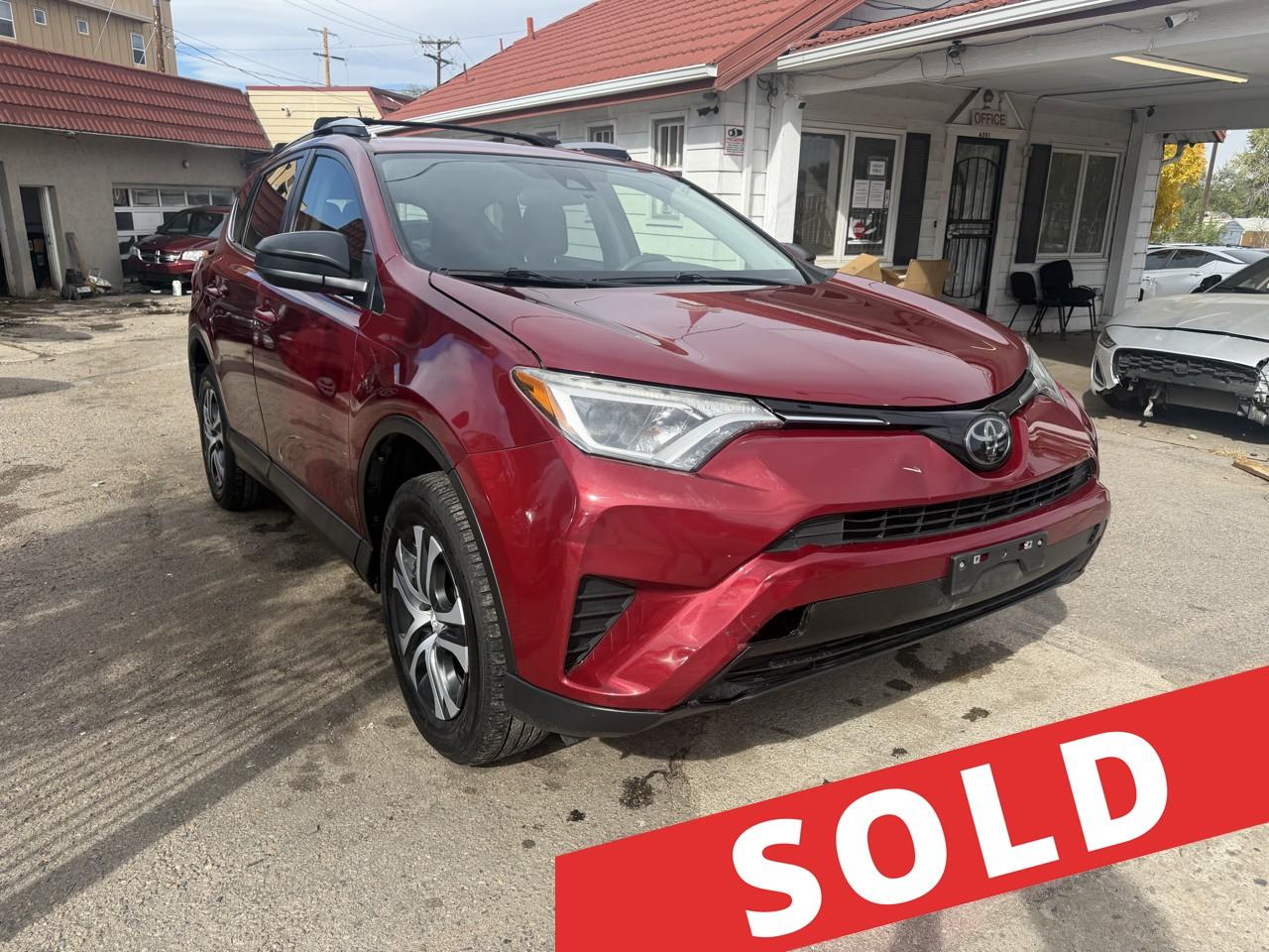 2018 Toyota RAV4 LE AWD (Natl)