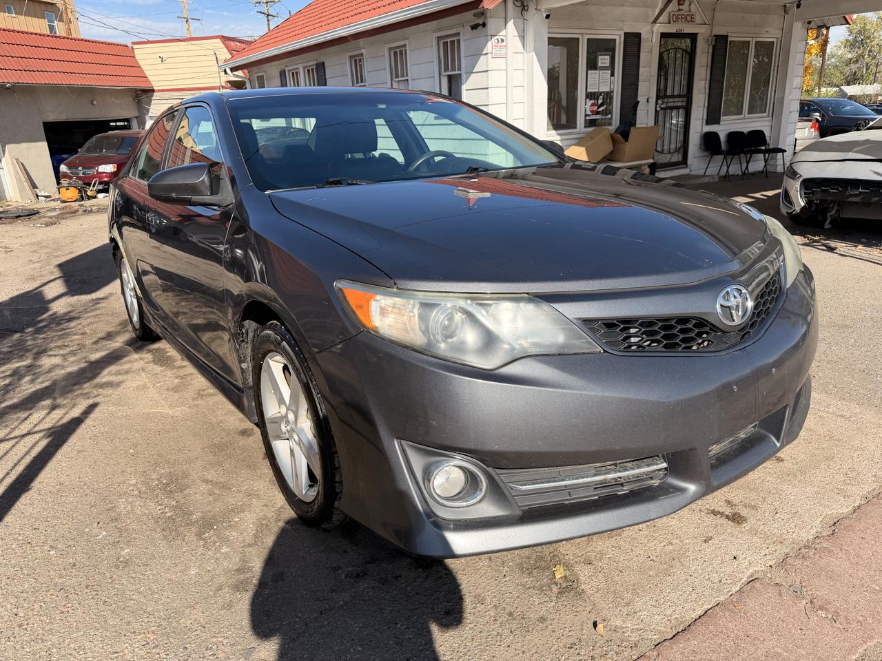 2014 Toyota Camry 2014.5 4dr Sdn I4 Auto SE Sport (Natl)