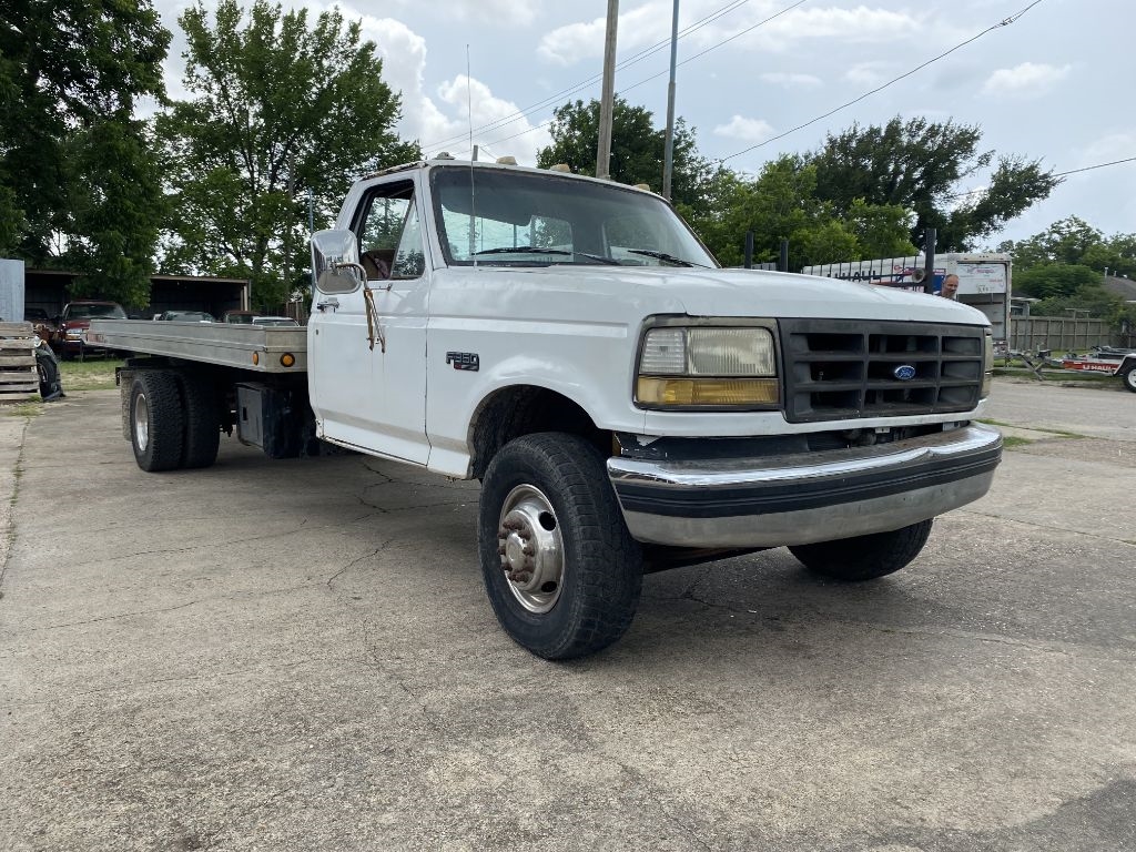 1989 Ford F-450 SD Chassis Cab 2WD