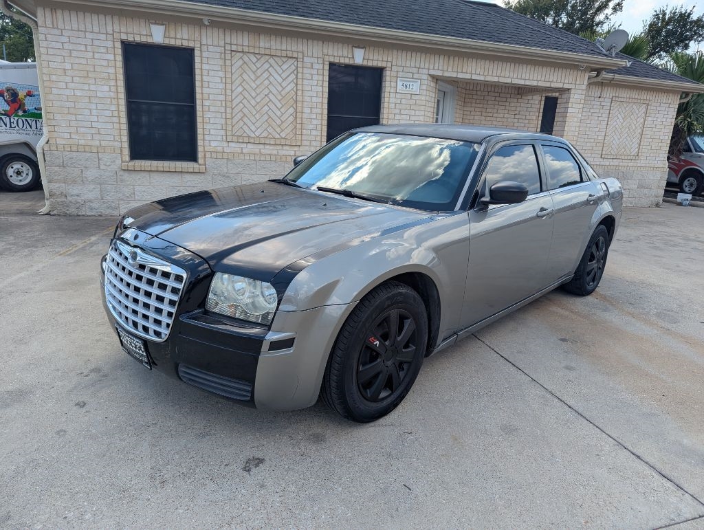 Chrysler 300 Base 2007