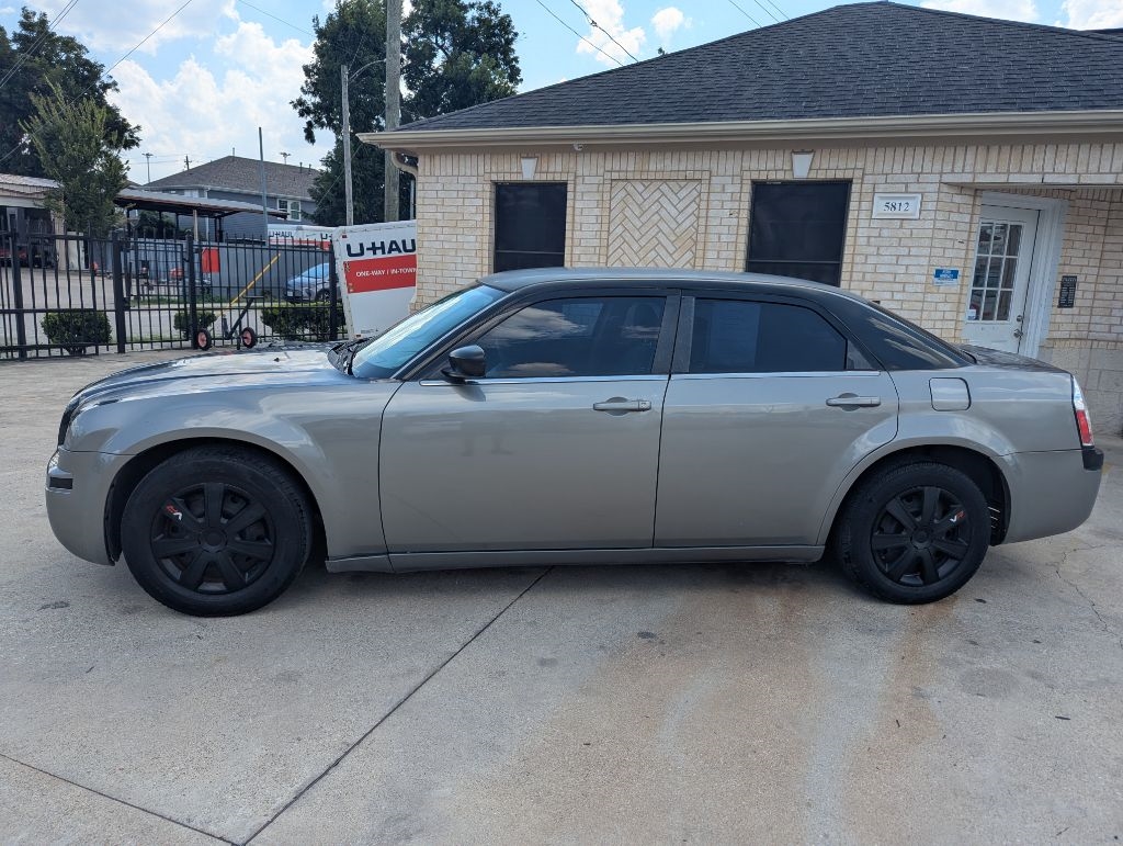 Chrysler 300 Base 2007