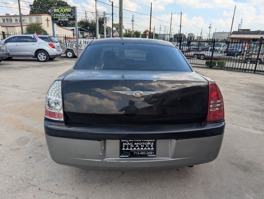 Chrysler 300 Base 2007