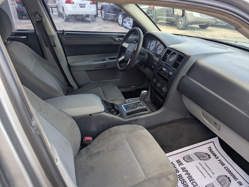 Chrysler 300 Base 2007