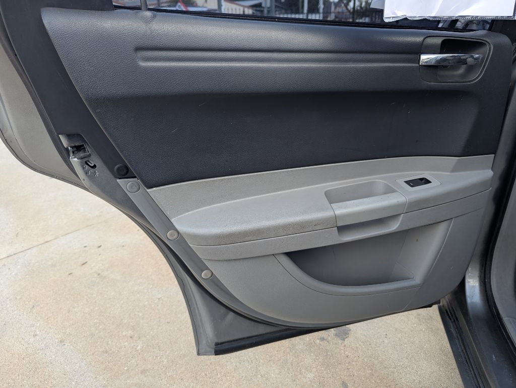 Chrysler 300 Base 2007