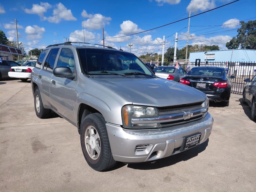 2005 Chevrolet TrailBlazer LS 2WD