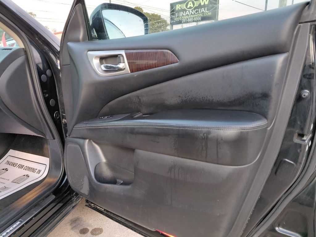 Nissan Pathfinder S 4WD 2013