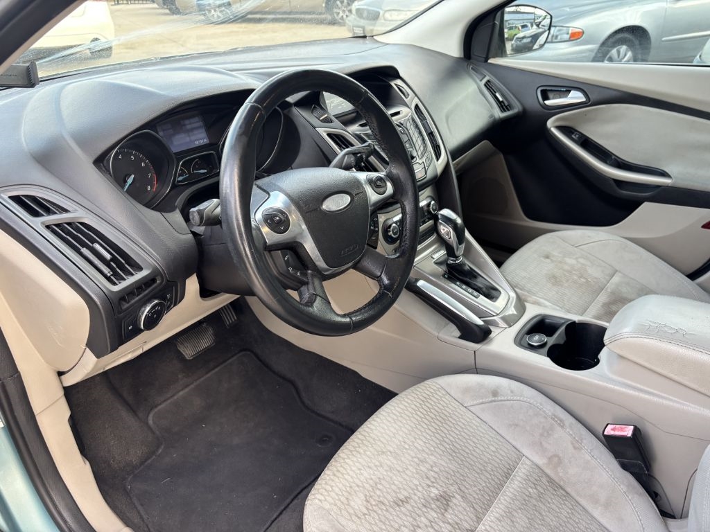 Ford Focus SEL 2012