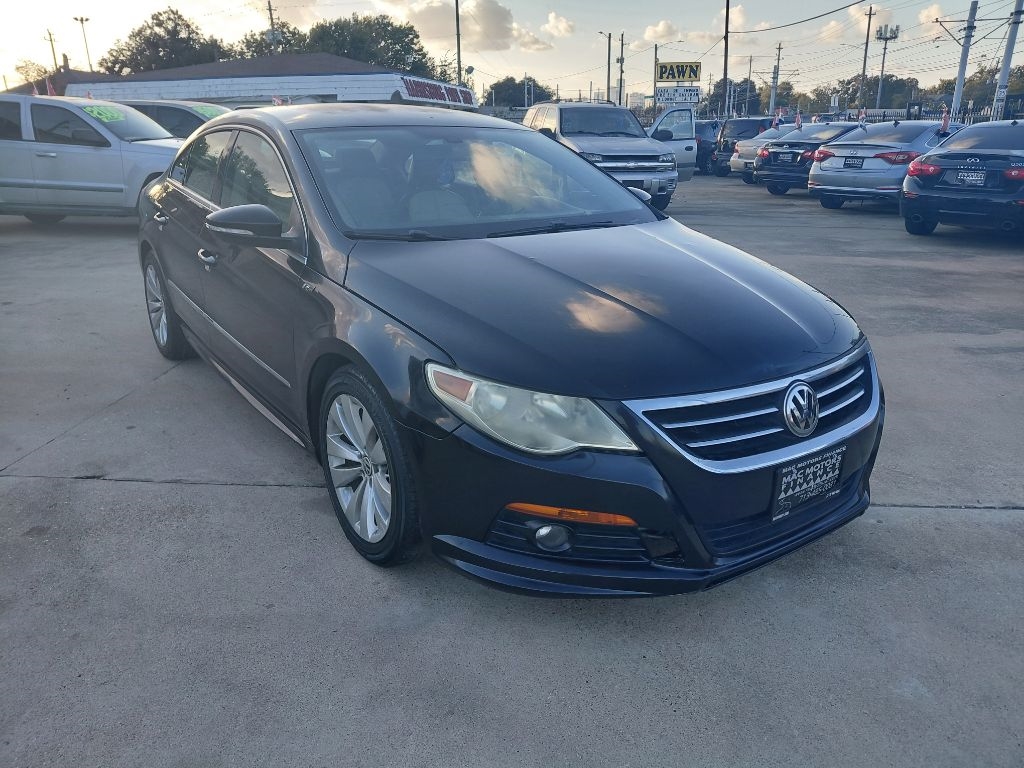 2010 Volkswagen CC Sport's photo