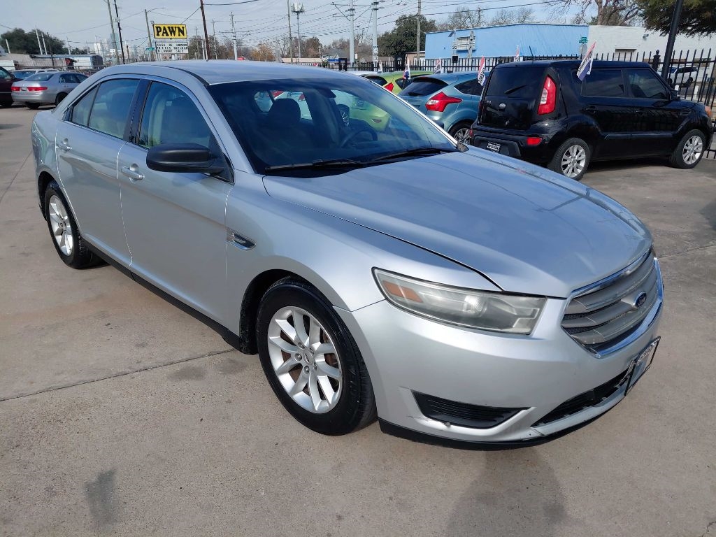 Ford Taurus SE FWD 2014
