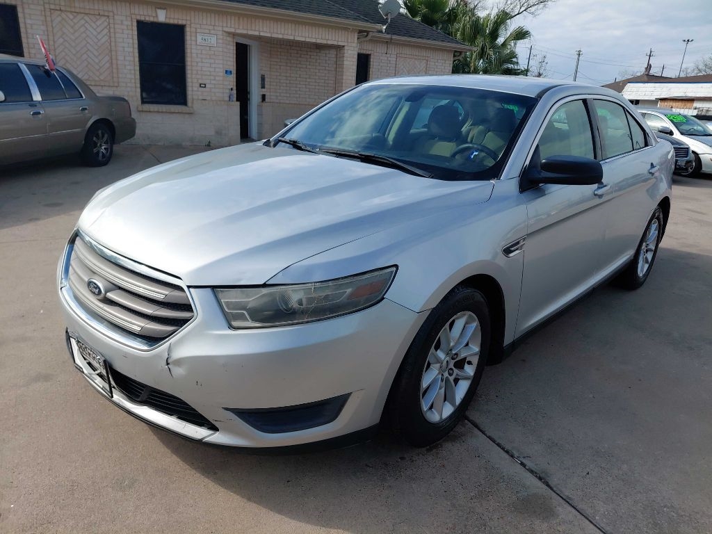 Ford Taurus SE FWD 2014