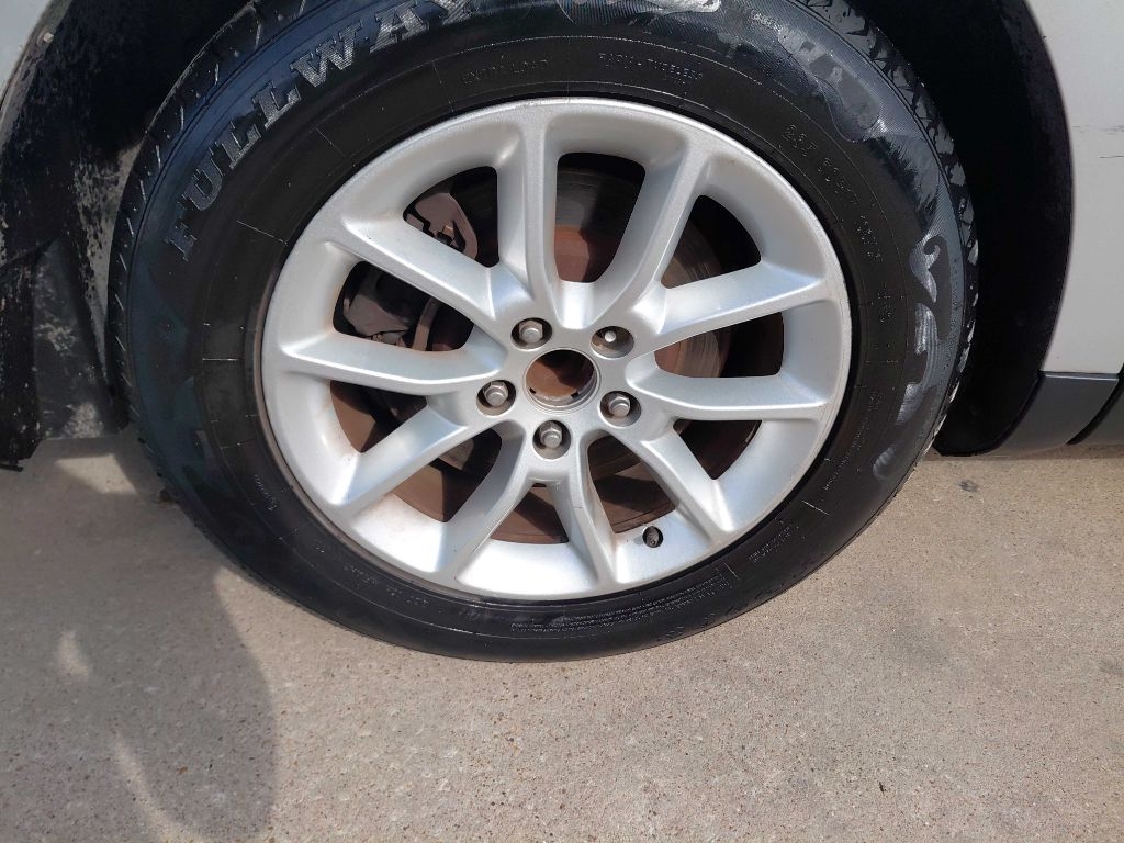 Ford Taurus SE FWD 2014