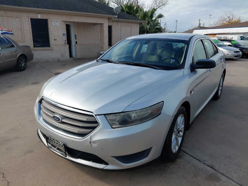 Ford Taurus SE FWD 2014