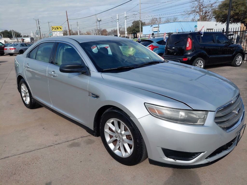 Ford Taurus SE FWD 2014