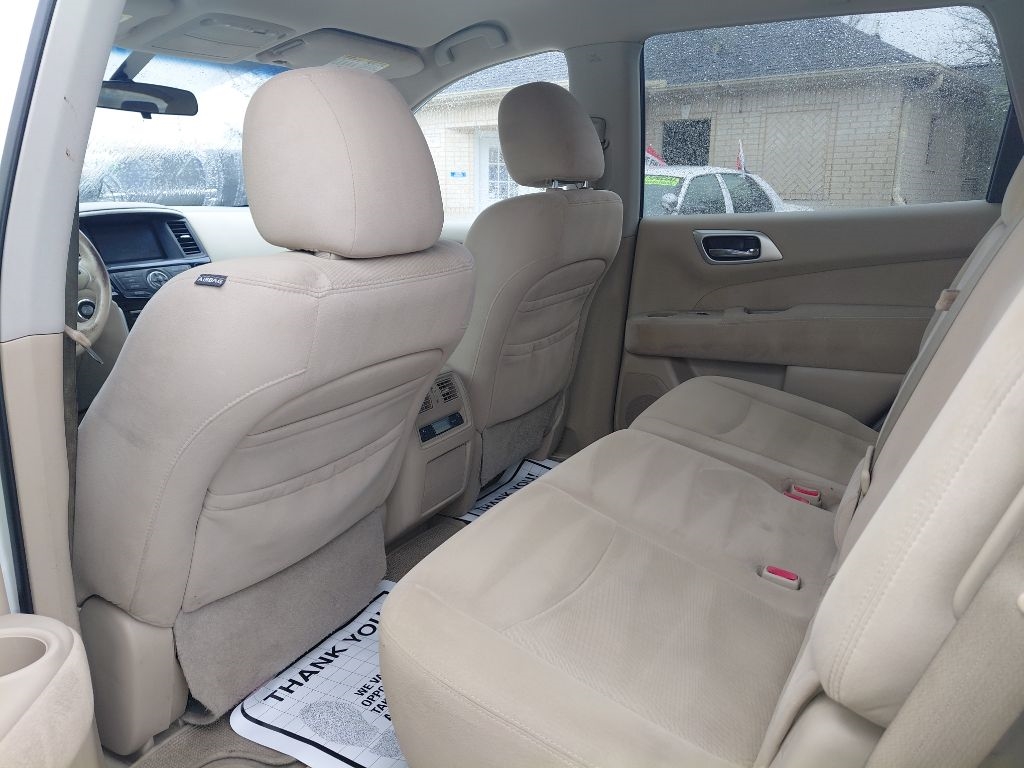 Nissan Pathfinder S 2WD 2013