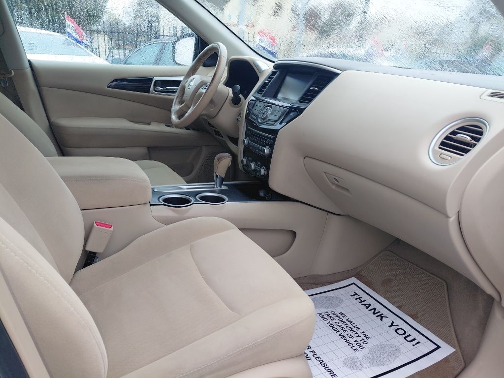 Nissan Pathfinder S 2WD 2013