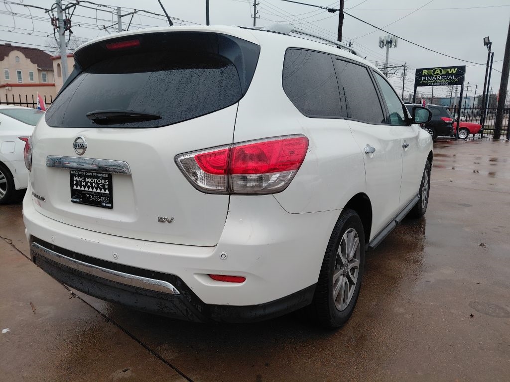 Nissan Pathfinder S 2WD 2013