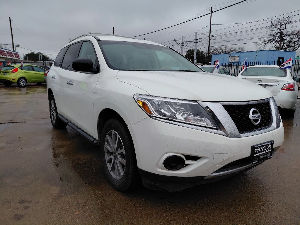 Nissan Pathfinder S 2WD 2013