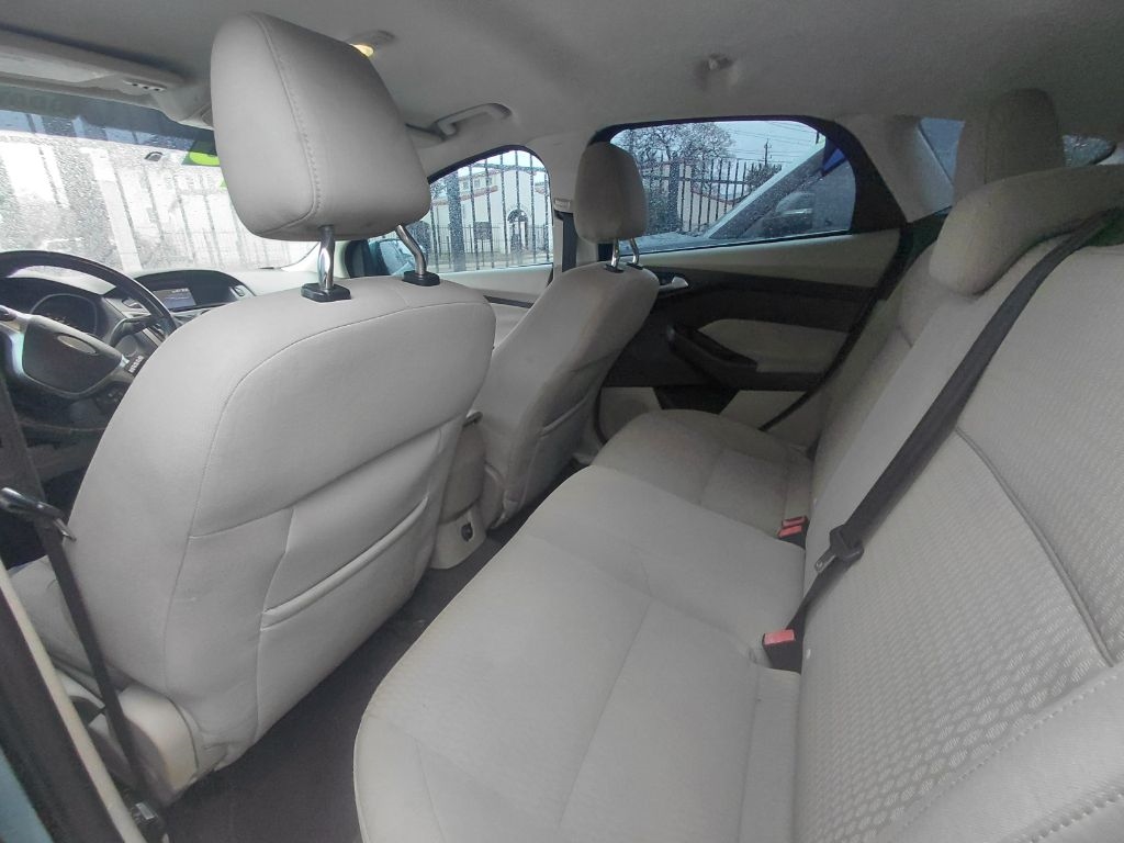 Nissan Pathfinder S 2WD 2013