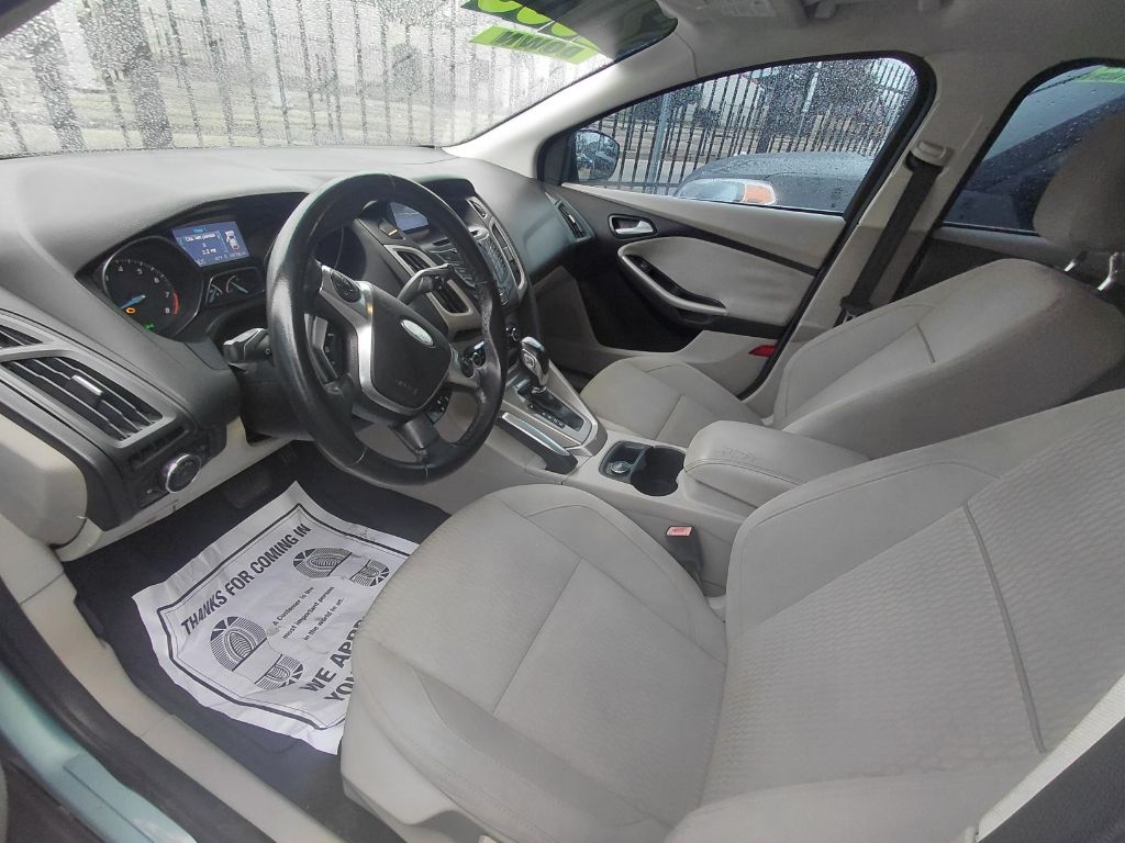 Nissan Pathfinder S 2WD 2013