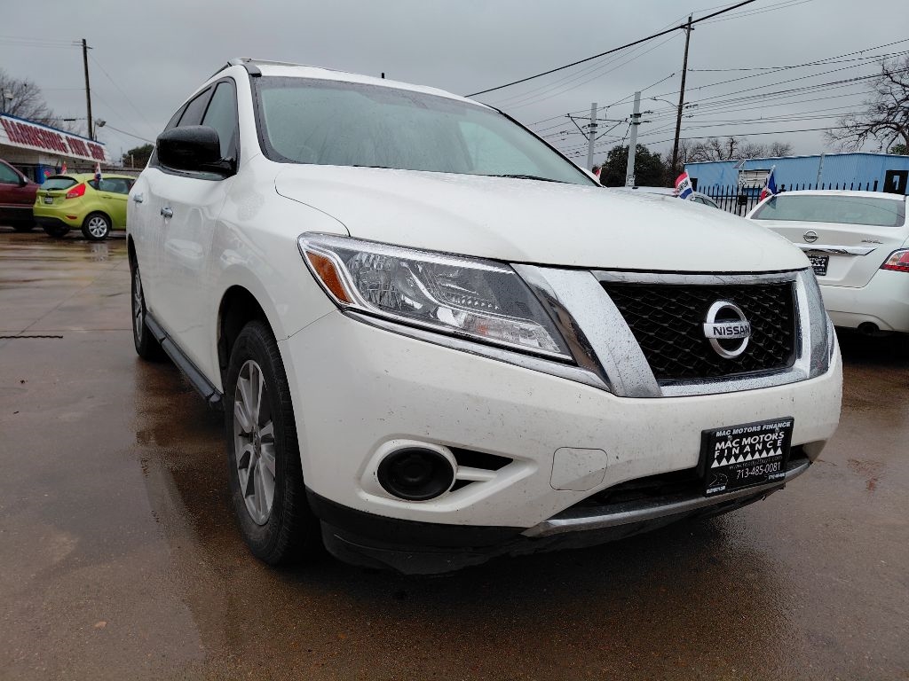Nissan Pathfinder S 2WD 2013