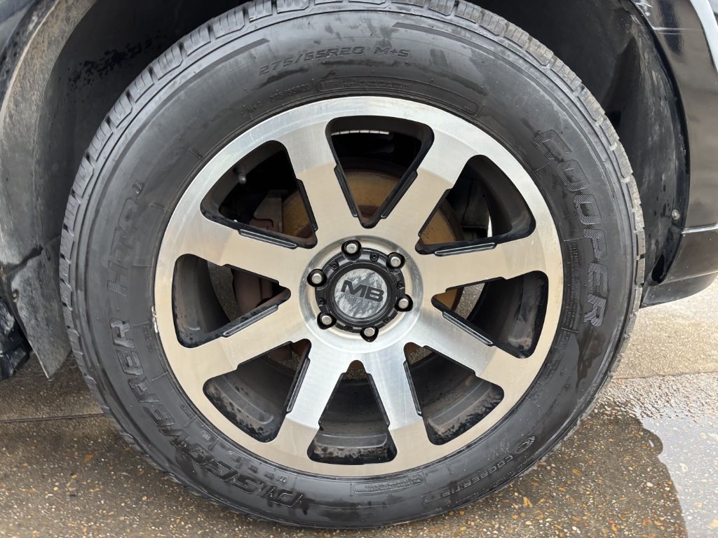 Lincoln Navigator Luxury 2WD 2003