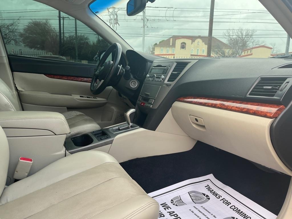 Subaru Legacy 3.6R Limited 2010