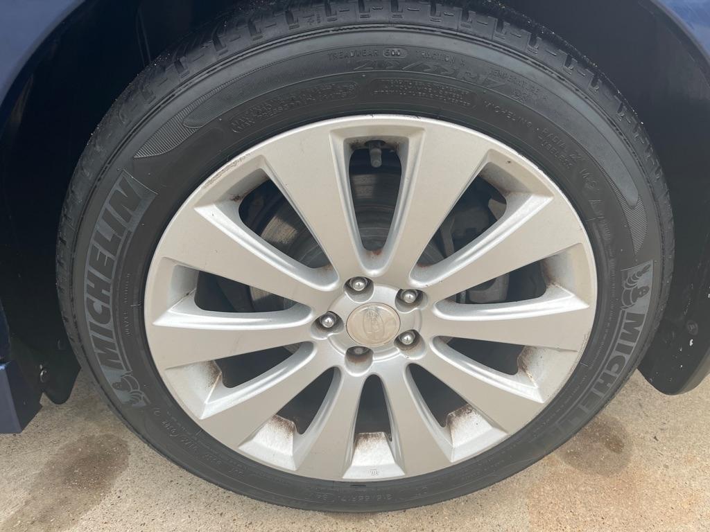 Subaru Legacy 3.6R Limited 2010