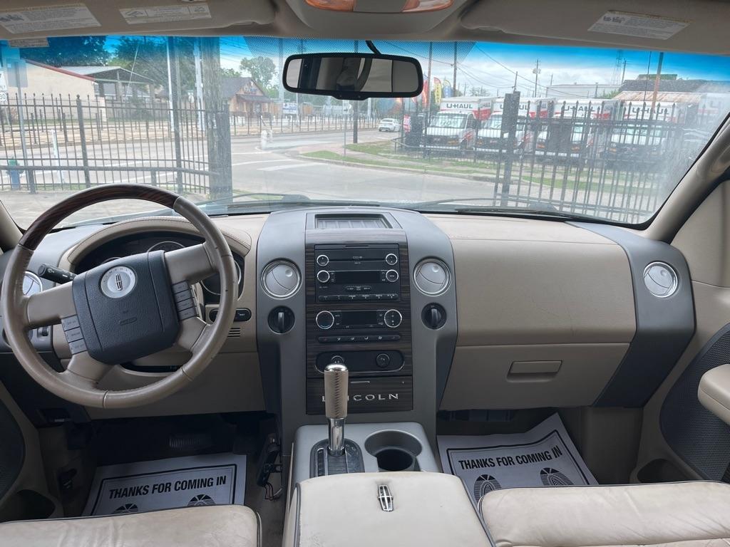 Lincoln Mark LT 4WD 2008