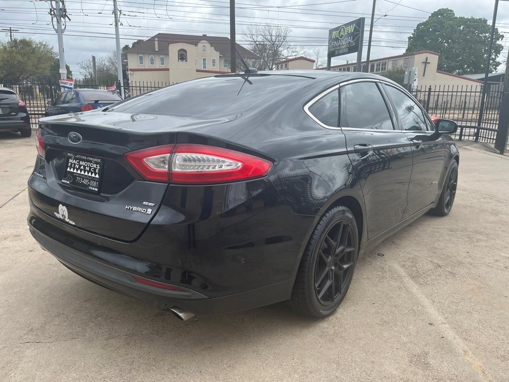 Ford Fusion Hybrid SE 2013